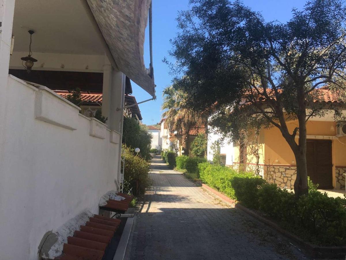 Beach Front Apartment In Πευκοχώρι Εξωτερικό φωτογραφία