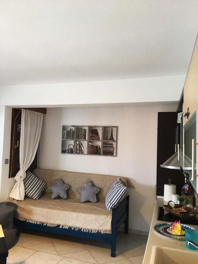 Beach Front Apartment In Πευκοχώρι Εξωτερικό φωτογραφία