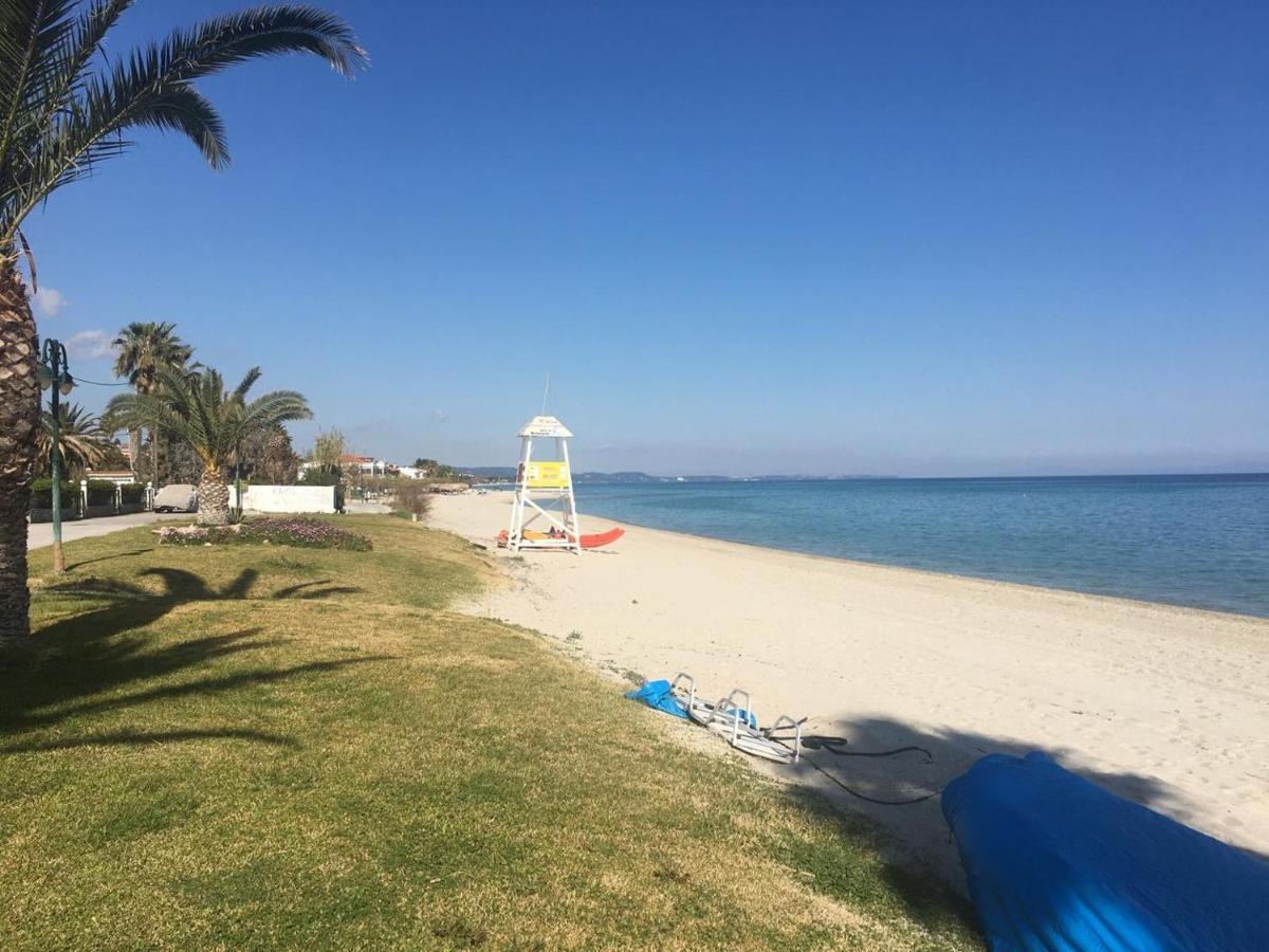 Beach Front Apartment In Πευκοχώρι Εξωτερικό φωτογραφία